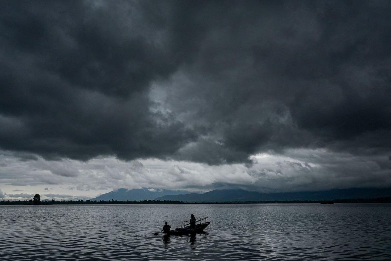 Heavy Rain Alert Issued for Jammu & Kashmir; IMD Warns of Flash Flood Risk